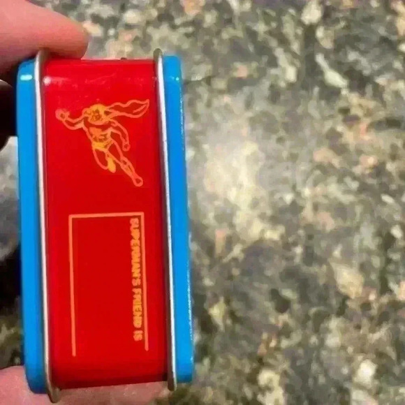 Superman Metal box hallmark ornament - Picture 4 of 5